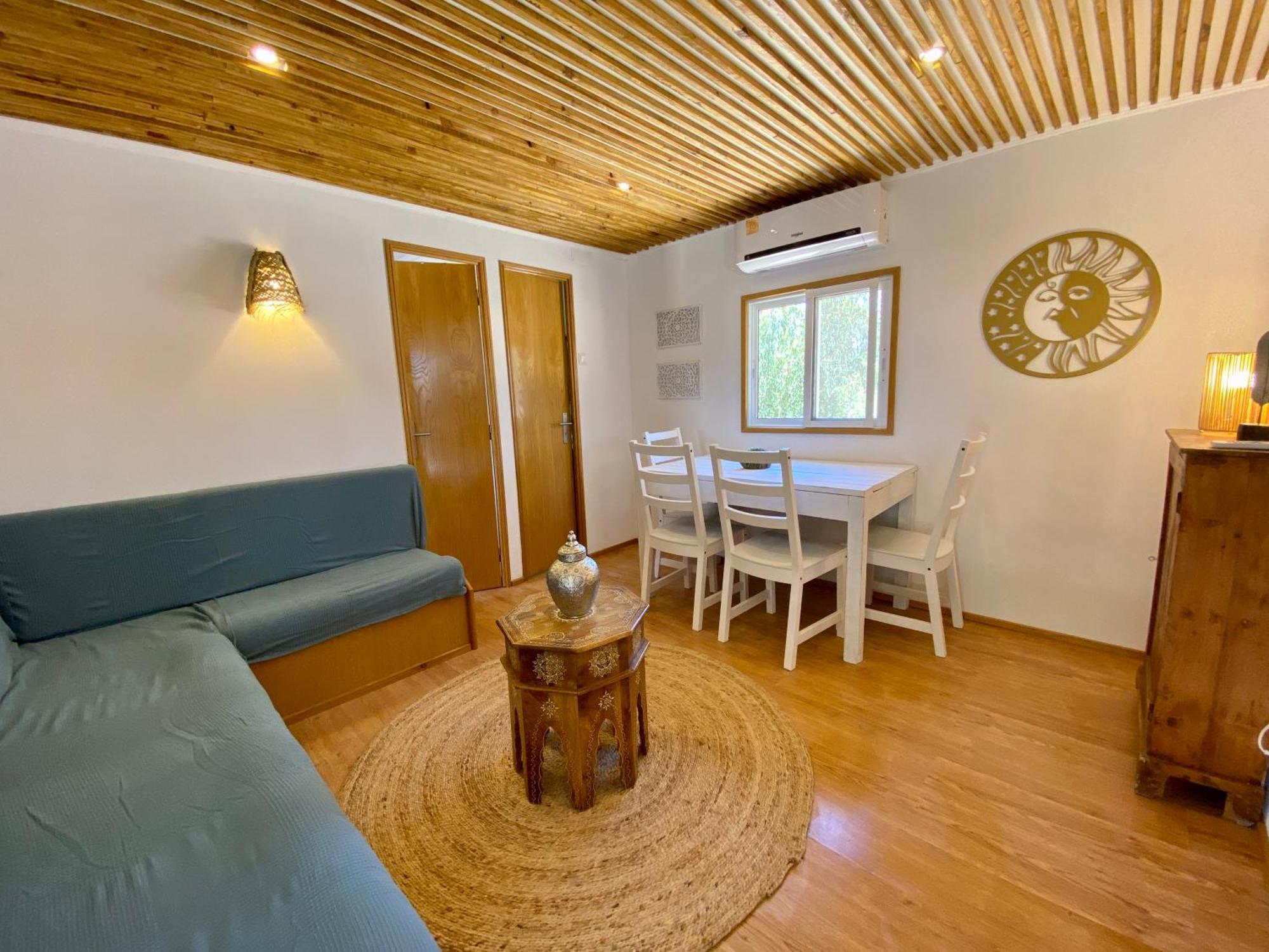בית הארחה מלידס 	Montum Farm Living מראה חיצוני תמונה