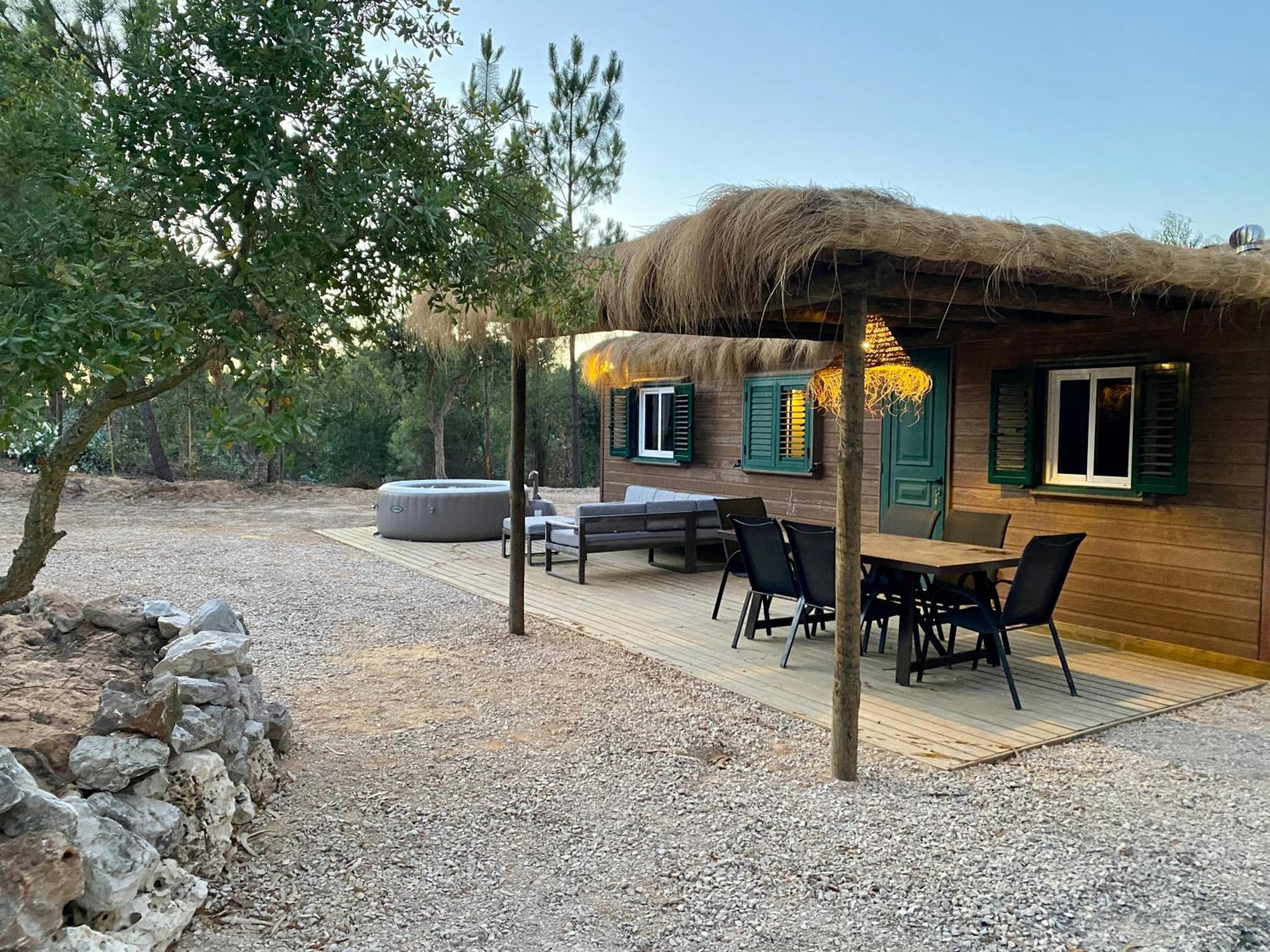 בית הארחה מלידס 	Montum Farm Living מראה חיצוני תמונה